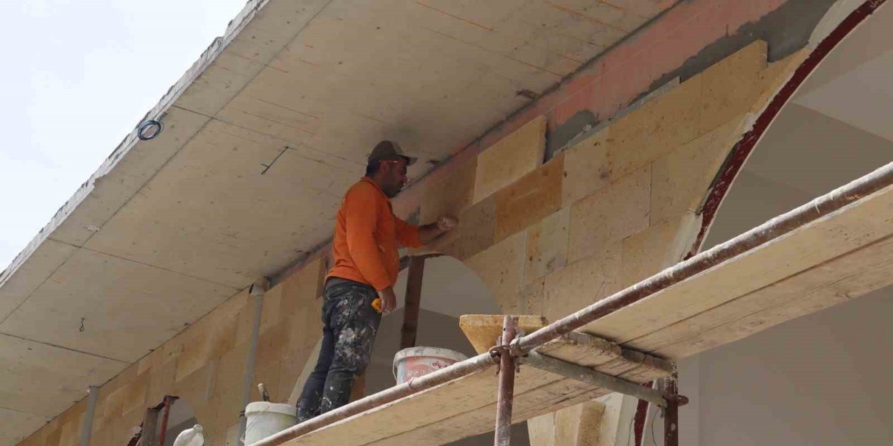 Cedidiye kent meydanı tarih kokacak