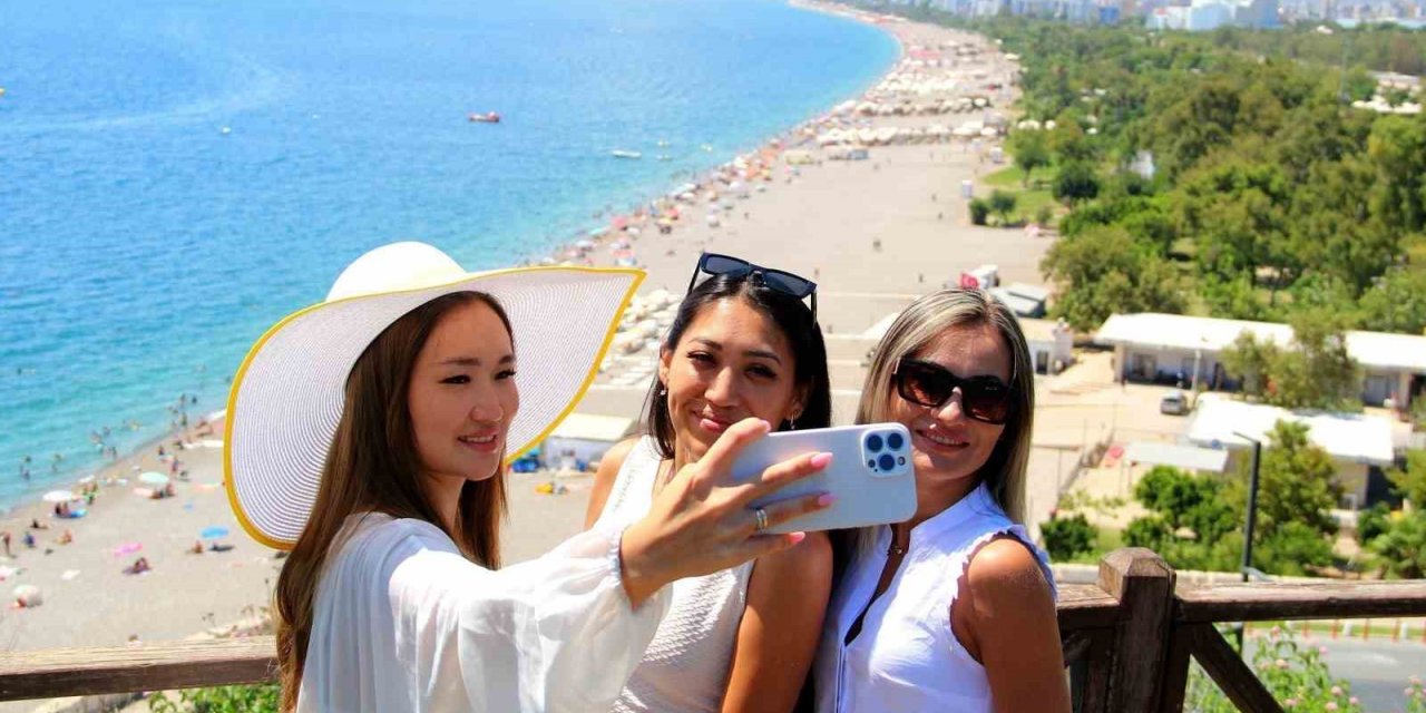 Antalya, turizm verilerindeki artışını sürdürüyor