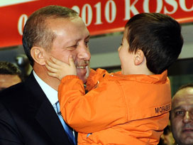 Küçük Tayyip'in Erdoğan sevgisi
