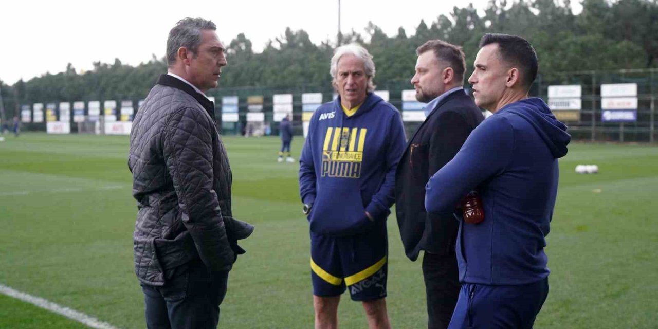 Ali Koç, Fenerbahçe antrenmanını takip etti