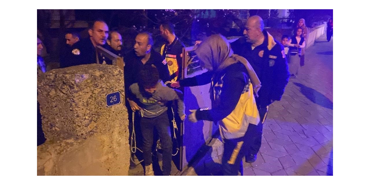 Erzincan’da kuyuya düşen çocuk kurtarıldı