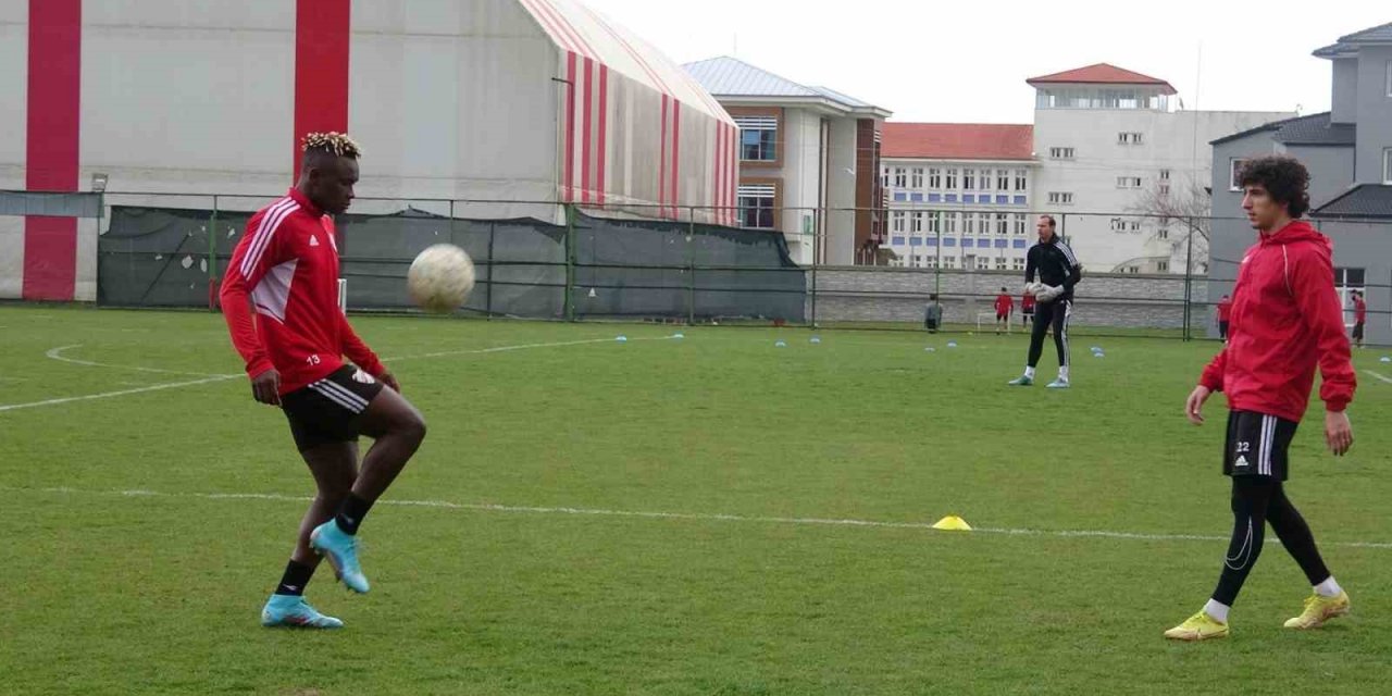 Muzaffer Bilazer: “Kazandığımız takdirde play-off için yine çok iddialı bir noktaya geliyoruz”