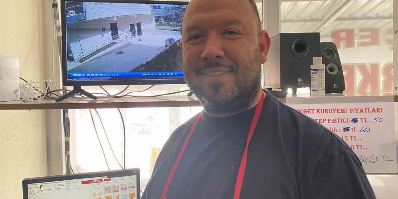 Apartman sakinleri sahurda uyanınca çaldıkları av tüfeğiyle kaçtılar