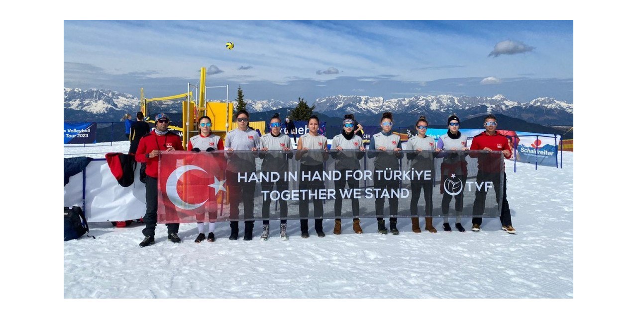 DPÜ SBF Akademisyenin yer aldığı Kadın Milli Kar Voleybolu Takımı Avrupa Şampiyonu