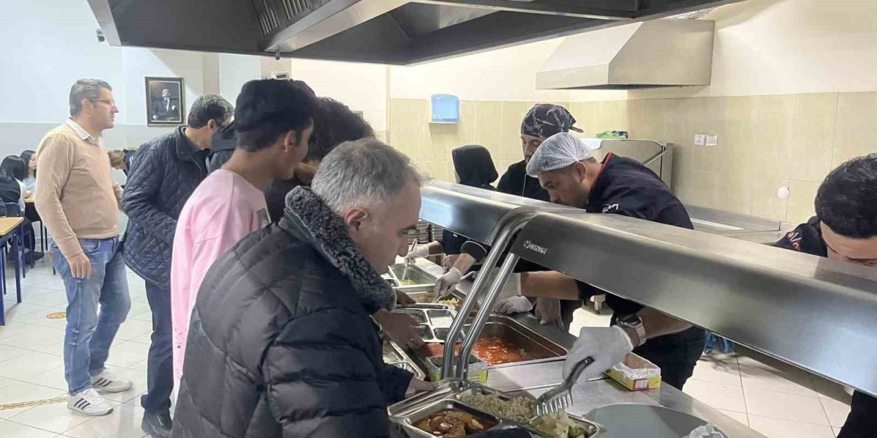 Kaymakam Duru: “Ramazan ayının faziletinin paylaştıkça daha iyi anlaşılıyor”