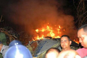 Küba'da yolcu uçağı düştü