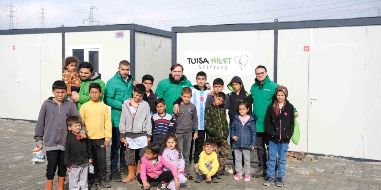 Almanya’dan Türkiye’ye kurulan gönül köprüsüyle yardımlar deprem bölgesine ulaştırıldı