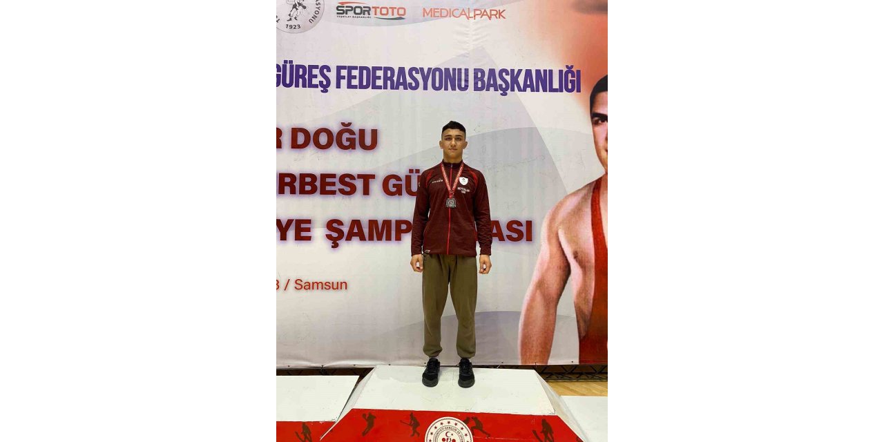 Pamukkaleli güreşçi milli takıma seçildi