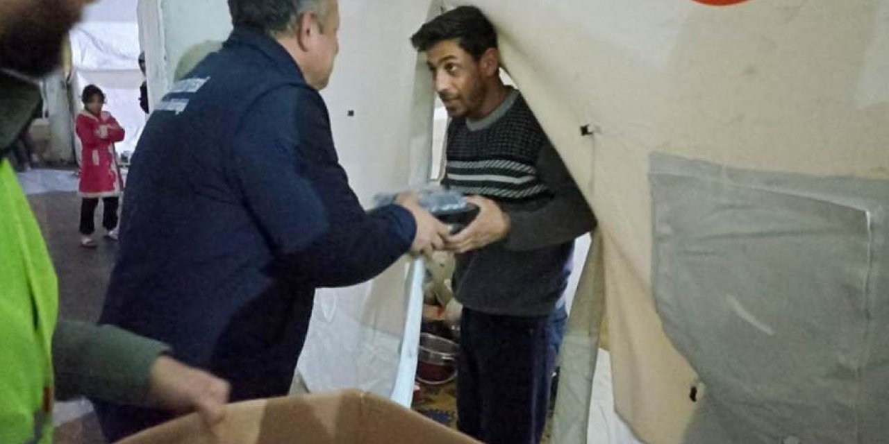 Tepebaşı’nın Hatay Arsuz’da 5 bin vatandaşa sahur ikramı sürüyor