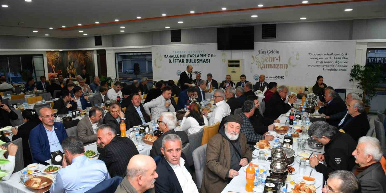 Genç, muhtarlarla iftarda buluştu