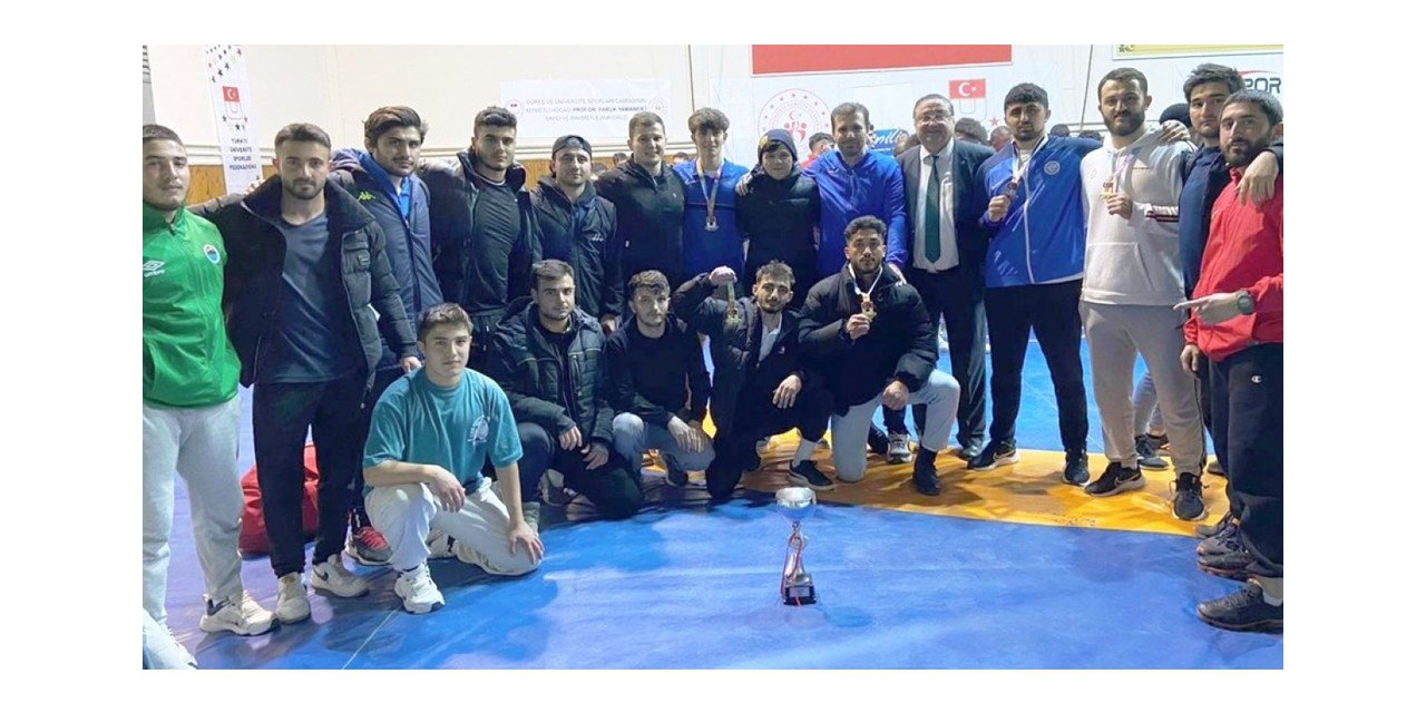 DPÜ Serbest Stil Güreş Takımı Türkiye birincisi