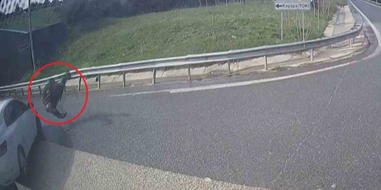 ’Dur’ ihtarına uymayan şüpheli aracıyla polise böyle çarptı