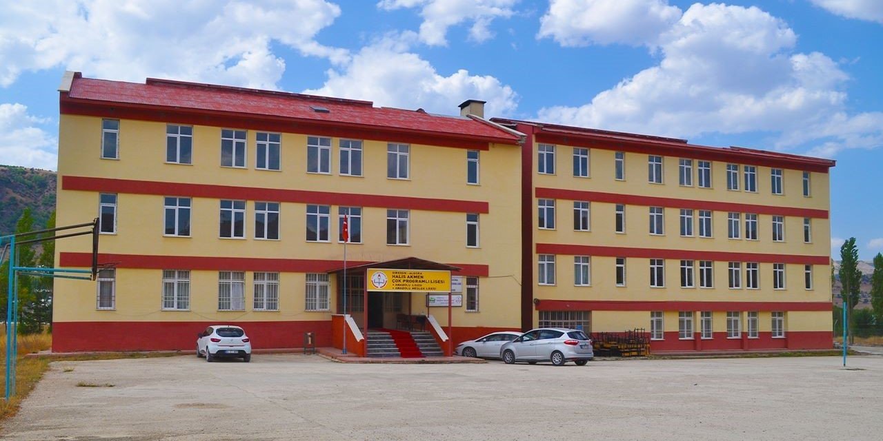 Kahramanmaraş Depremi sonrası Giresun’da riskli bulunan 5 okul binası boşaltıldı