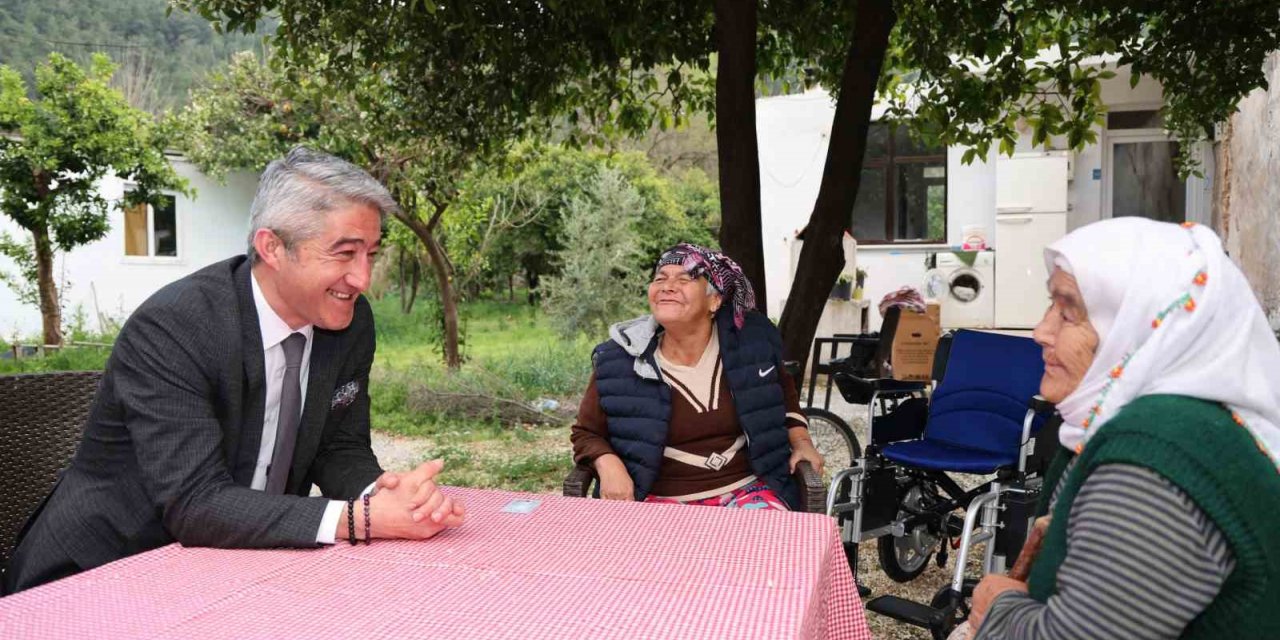 Marmaris Belediyesi engelli vatandaşa el uzattı