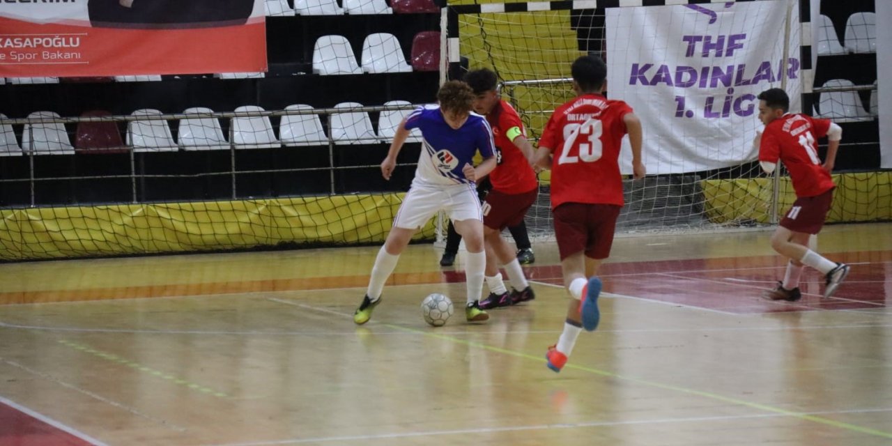 Elazığ’da Futsal İl Şampiyonası başladı