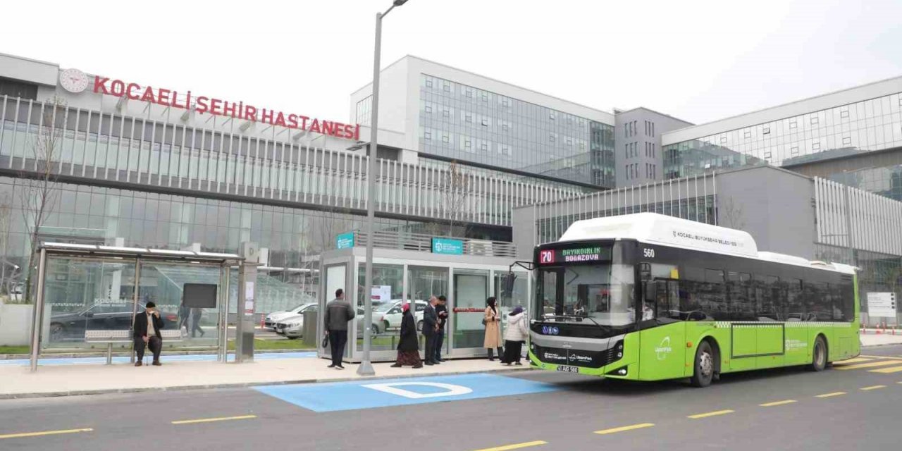 Kocaeli Şehir Hastanesi’nin ulaşım ağları vatandaşları memnun etti
