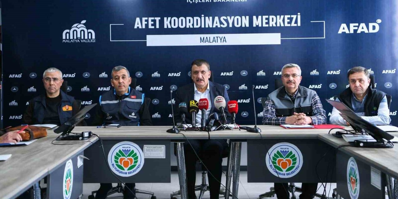Selahattin Gürkan: “Malatya Büyükşehir Belediyesi dimdik ayakta durdu”