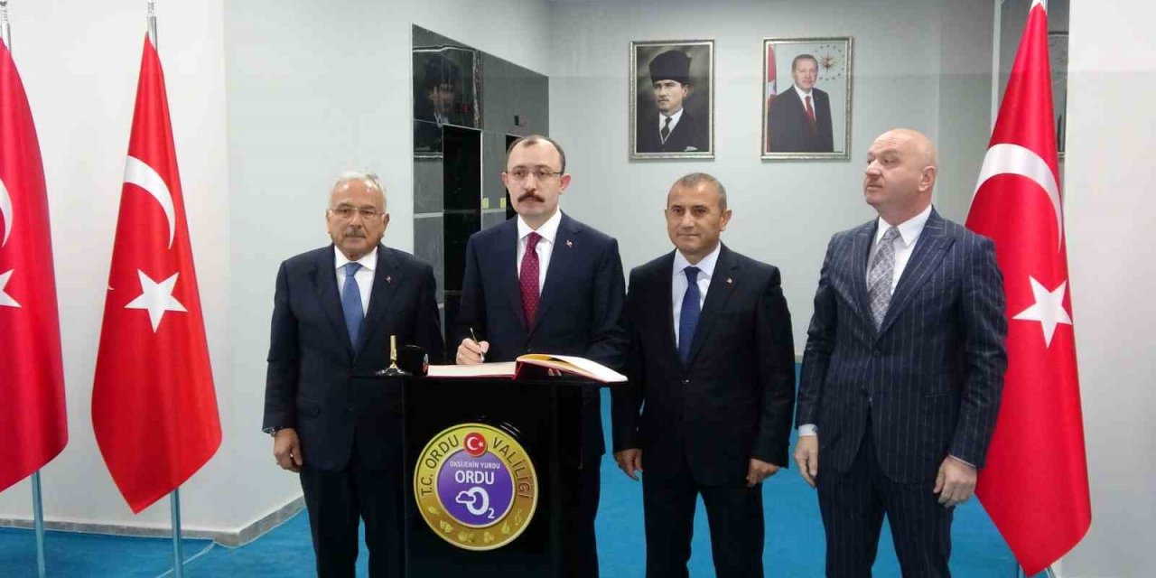 Bakan Mehmet Muş, Ordu’da ziyaretlerde bulundu