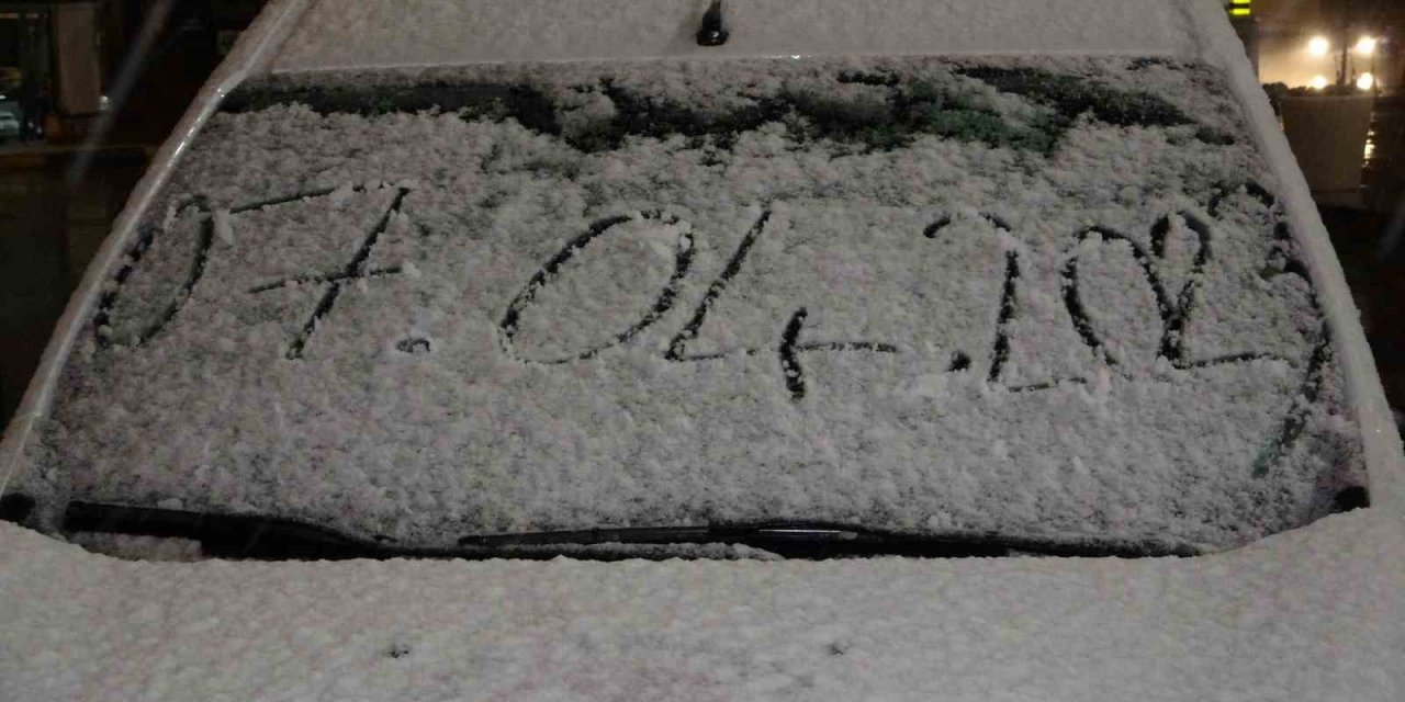 Uşak’a nisan ayında kar yağdı