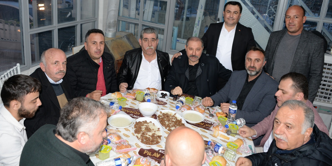 Konya Tenekeciler Odası esnafı iftar yemeğinde buluşturdu