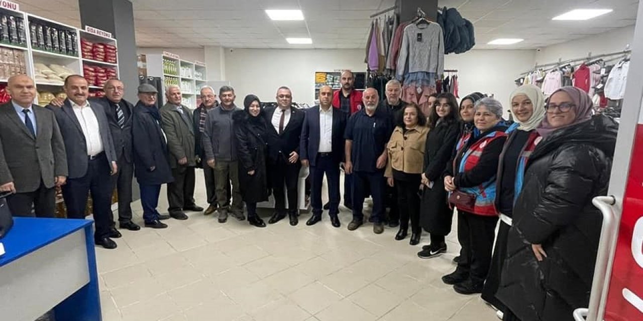 Akçakoca’da Sosyal Market açıldı