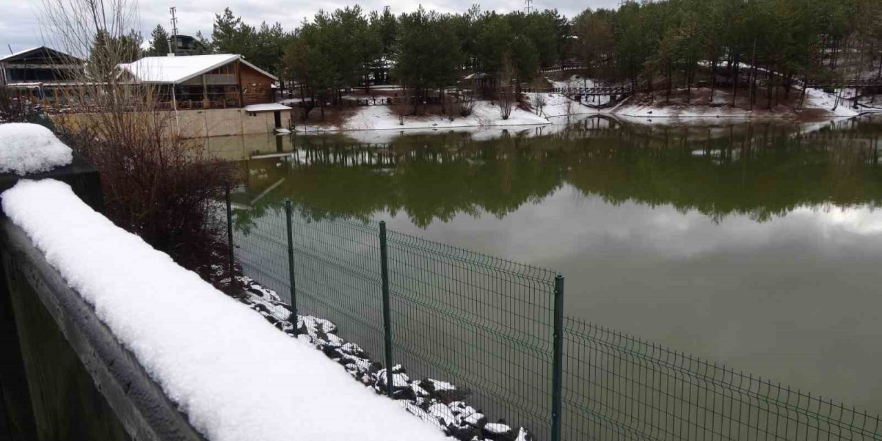 Yozgat’ta Nisan ayında kar etkili oldu