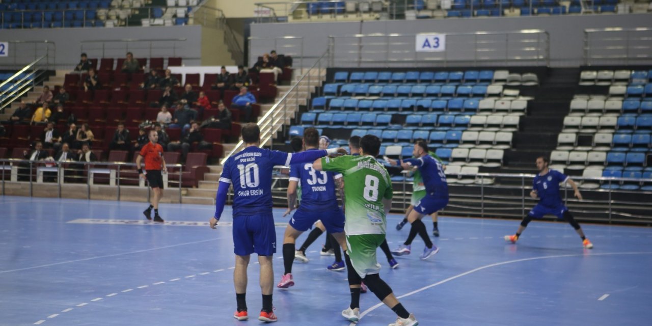 Büyükşehir hentbol Nilüfer Belediyesi’ni mağlup etti