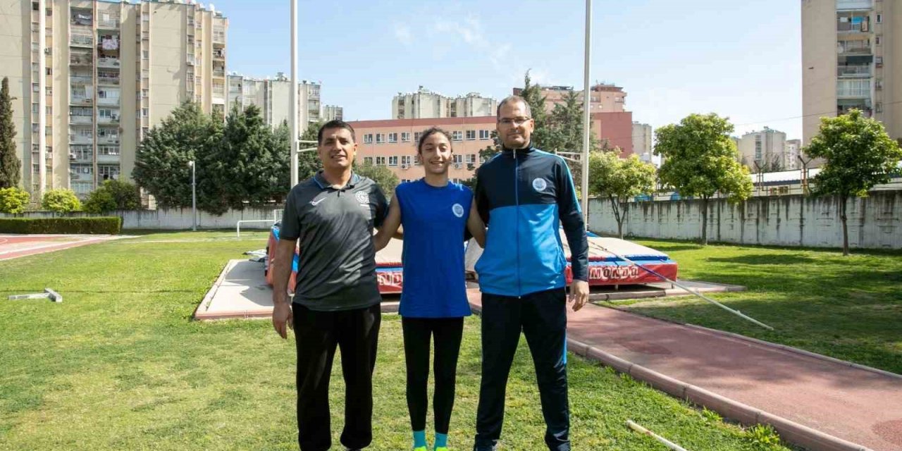 Seyhanlı şampiyon atlet Fenerbahçe’de