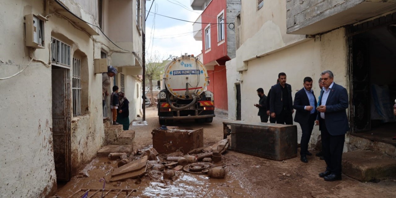 Selden etkilenen evler tek tek temizleniyor