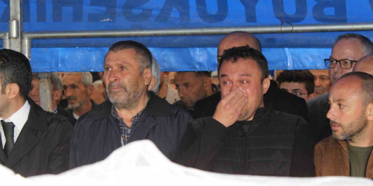 Ümmühan ve Dilek öğretmen son yolculuğuna uğurlandı