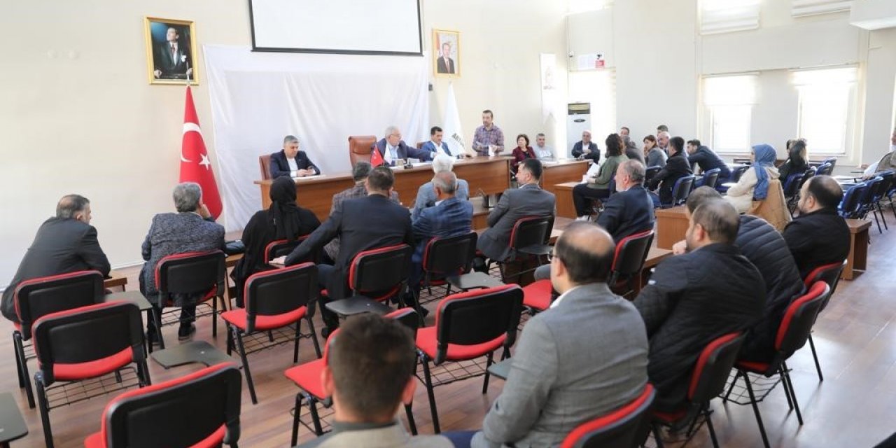 Artuklu Belediyesi nisan ayı meclis toplantısı yapıldı