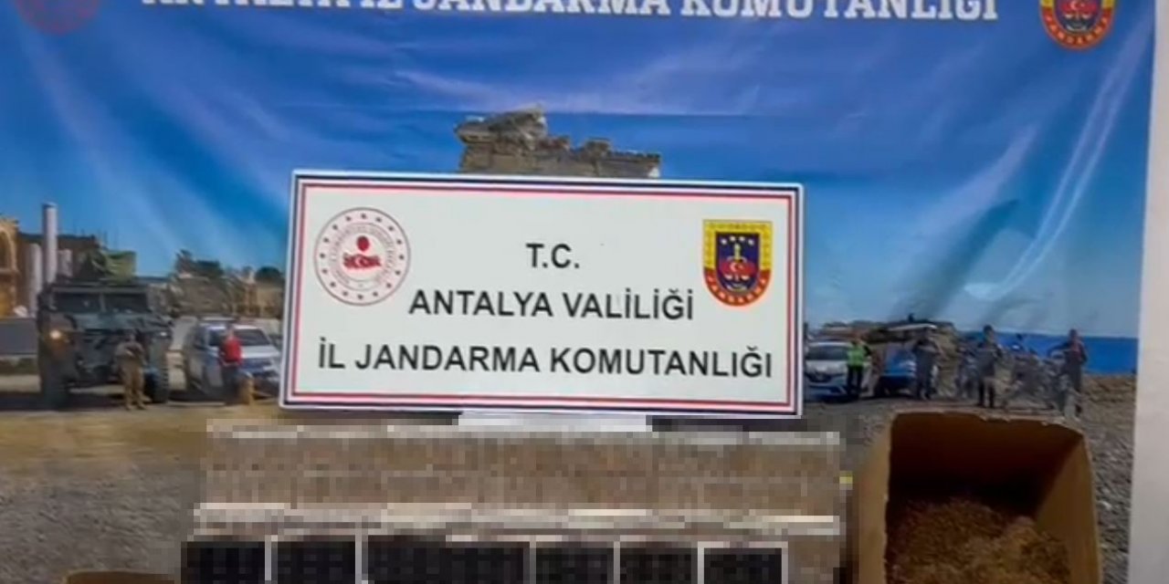Antalya’da 261 bin 600 adet makaron ele geçirildi