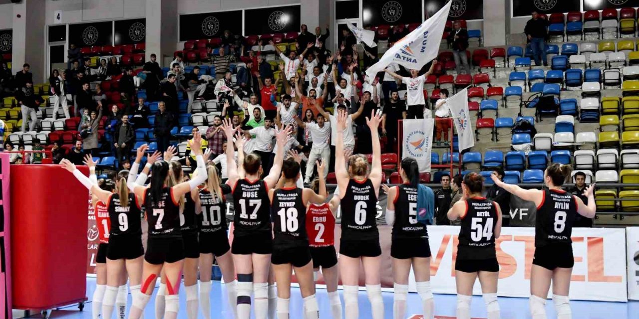 Muratpaşa galibiyetle başladı