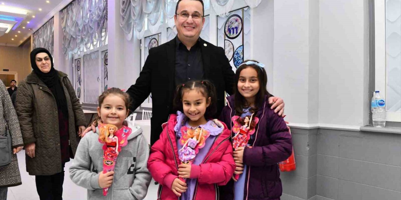 Başkan Kanar, şehit yakınları ve gazi aileleri ile iftar sofrasında buluştu