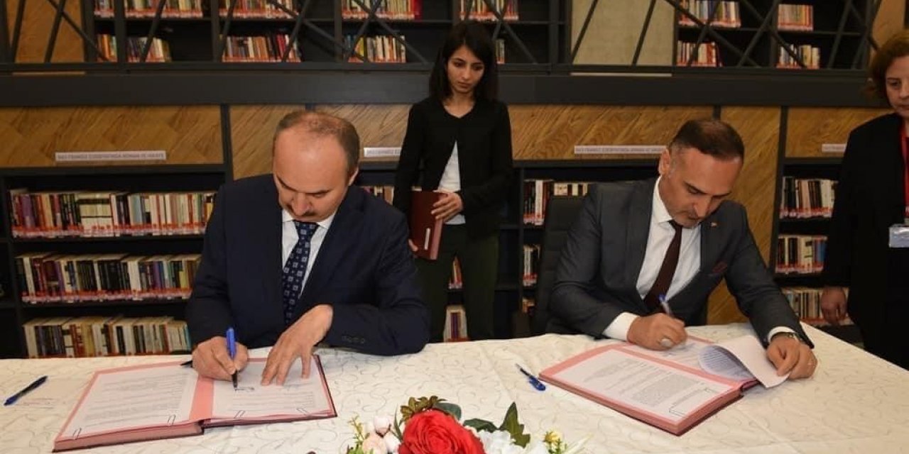 Kozluk’ta yeni halk kütüphanesi yapımı için imzalar atıldı