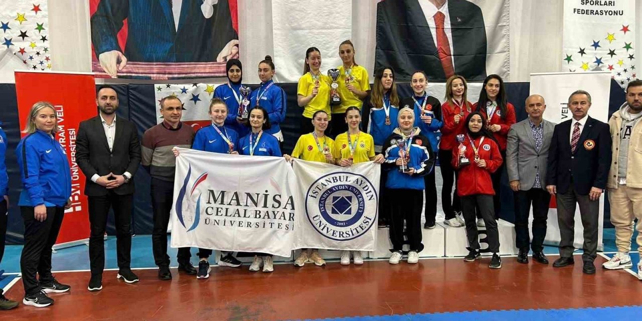 Manisalı kadın karateciler başarıdan başarıya koşuyor