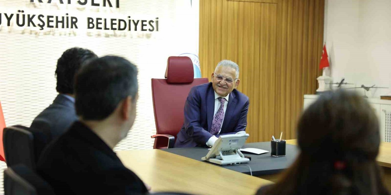 Başkan Büyükkılıç’a AK Parti Kocasinan İlçe Teşkilatının yeni yönetiminden ziyaret