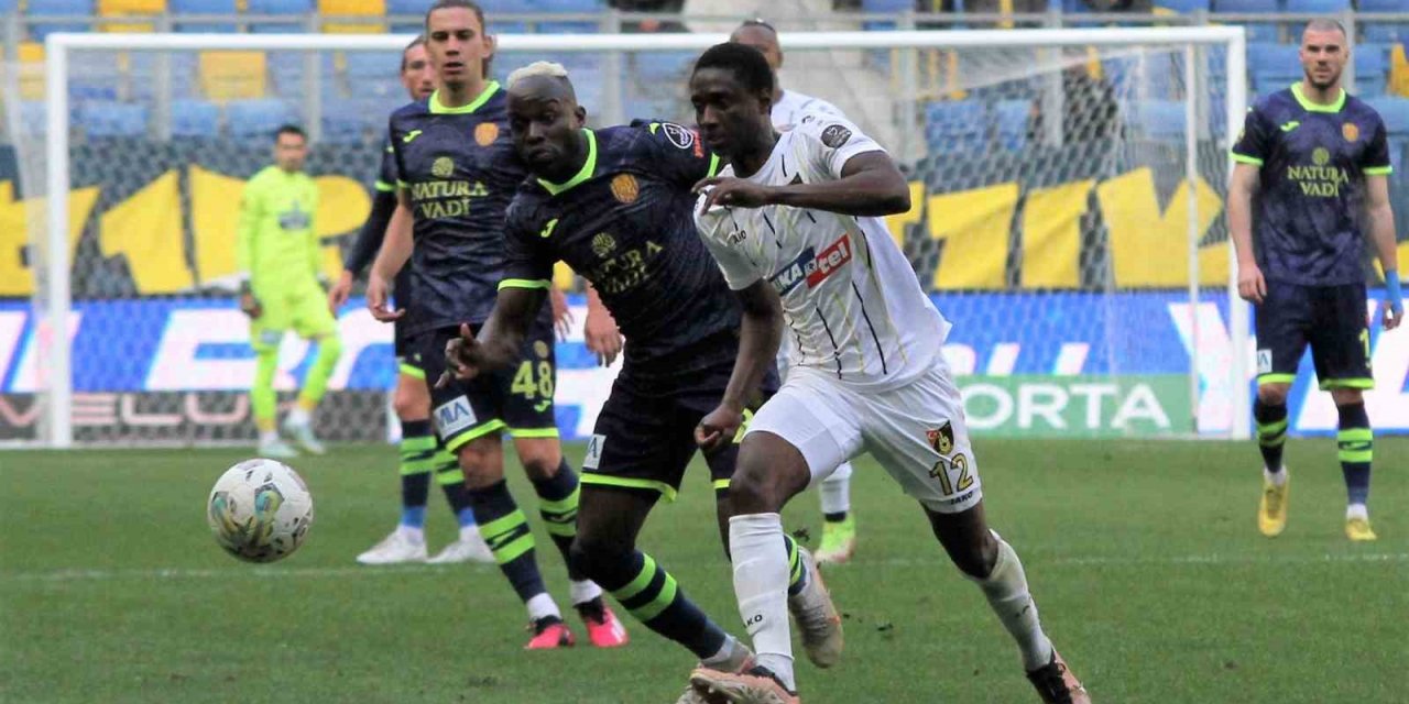 Spor Toto Süper Lig: MKE Ankaragücü: 3 - İstanbulspor: 2 (Maç sonucu)