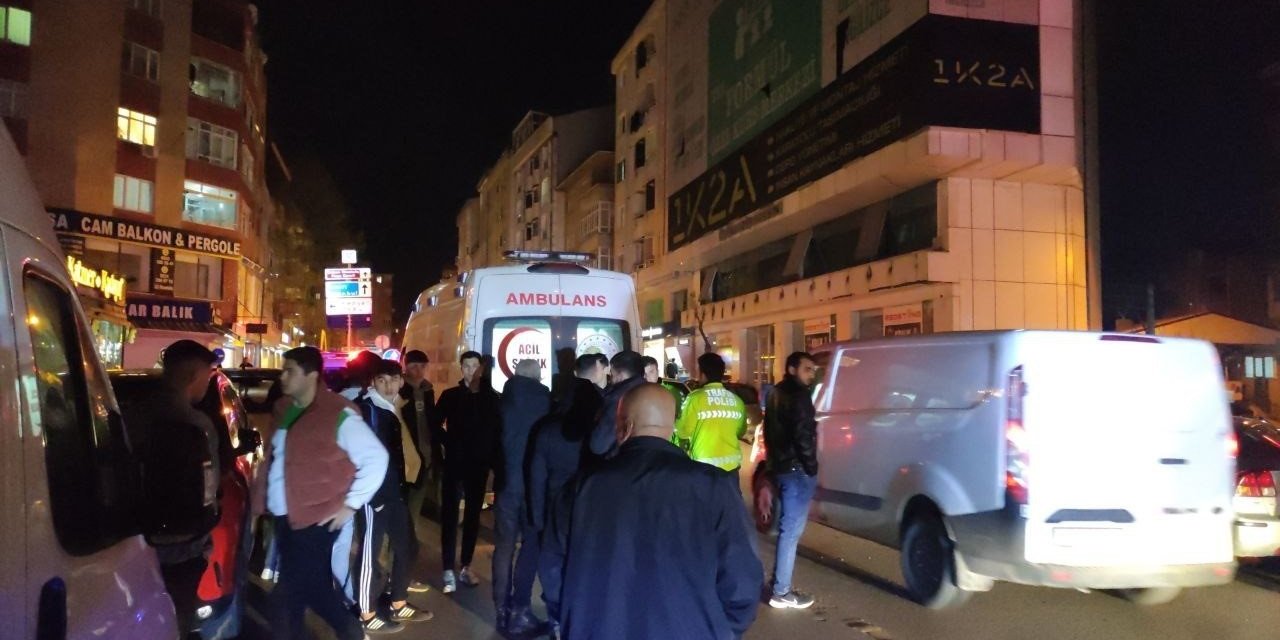 Kocaeli’de otomobilin çarptığı yaya yaralandı