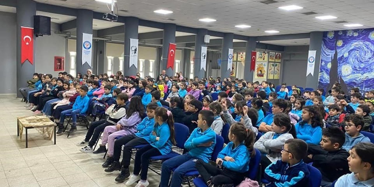 Öğrencileri ağız ve diş sağlığı eğitimi