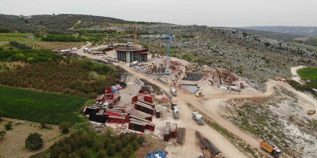 Hatay’da deprem konutları yükseliyor