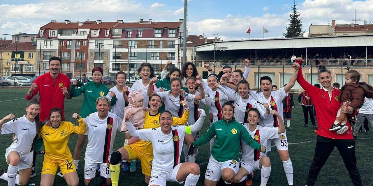 Eskişehirspor Kadın Futbol Takımı’ndan farklı galibiyet