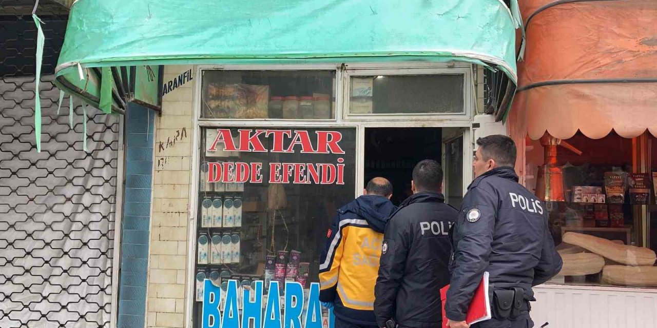 Eşine kızdı, kendini ve dükkanını yakmaya çalıştı