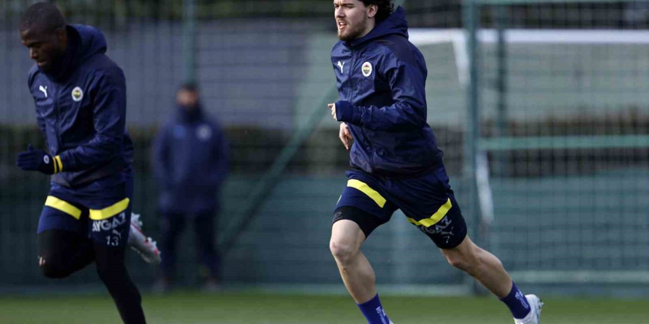 Fenerbahçe, Fatih Karagümrük maçı hazırlıklarını tamamladı