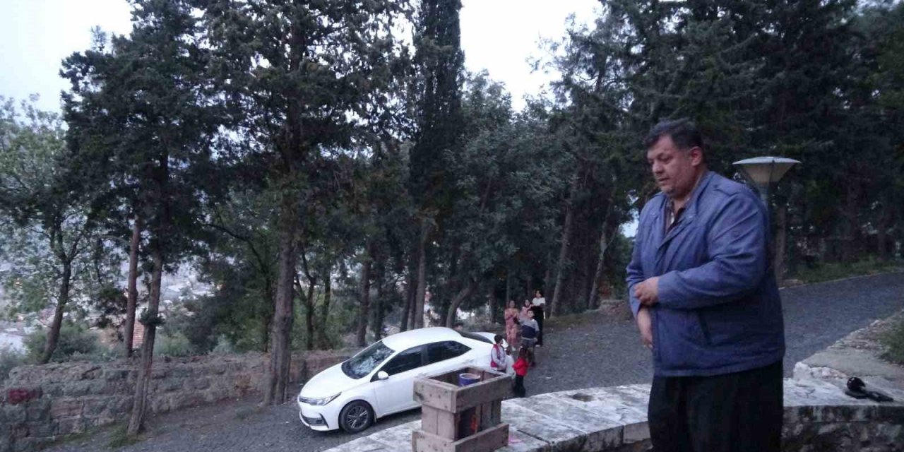 Kozan, 7 asırlık kaleden atılan topla orucunu açıyor