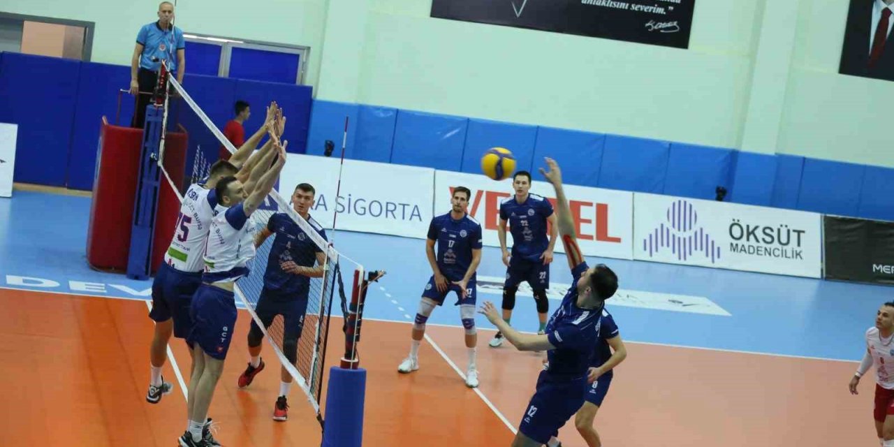 AXA Sigorta Efeler Ligi: Develi Belediyespor: 3 - Hekimoğlu Global Connect Travel BVİ: 0