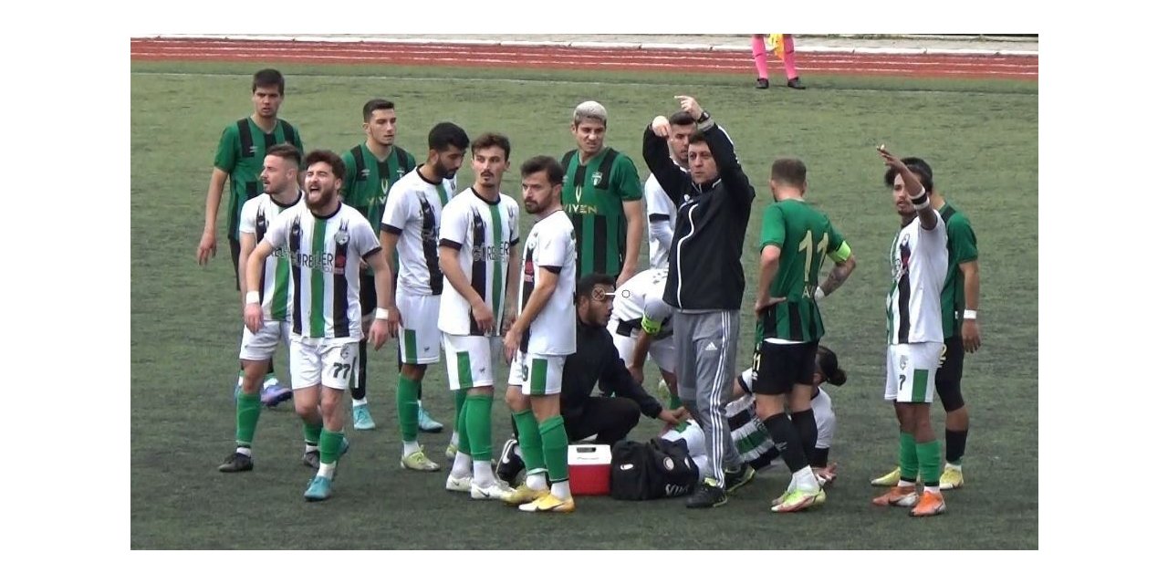 Yeşilçınar, şampiyonluk adayı Bornova’yı elinden kaçırdı