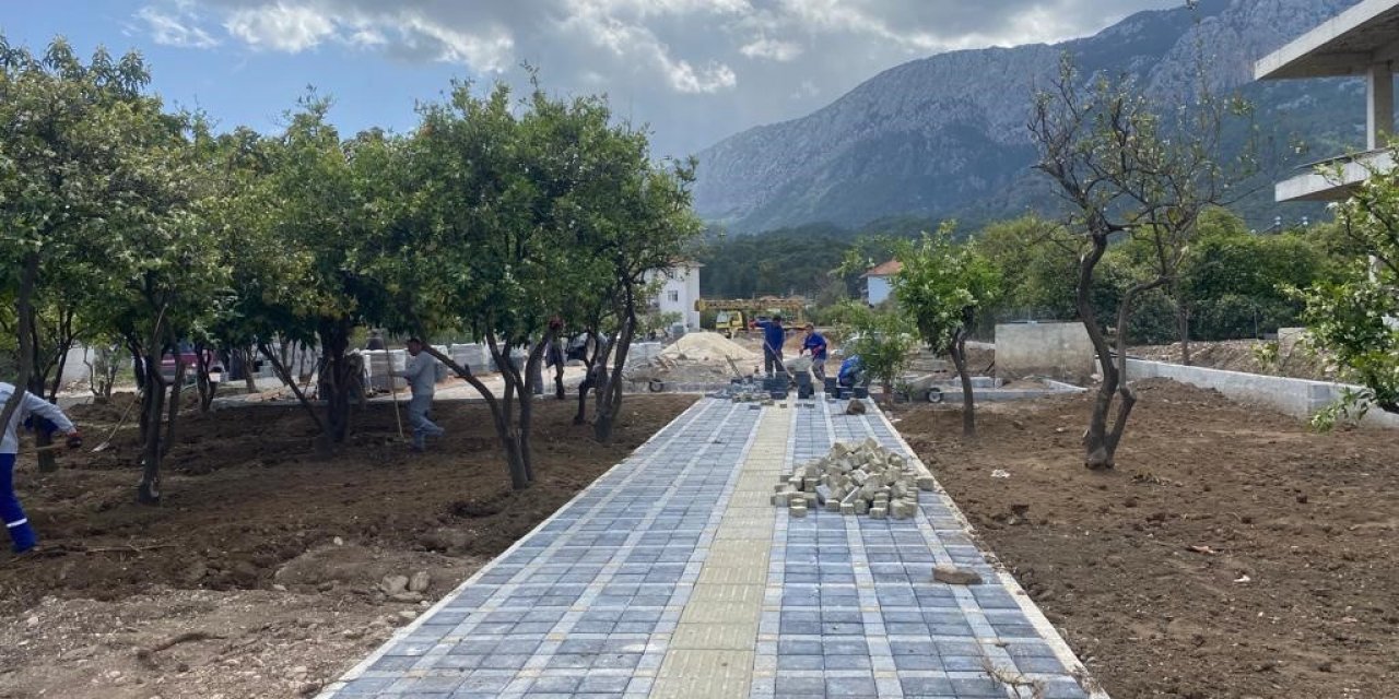 Kemer’e yeni parklar kazandırılıyor