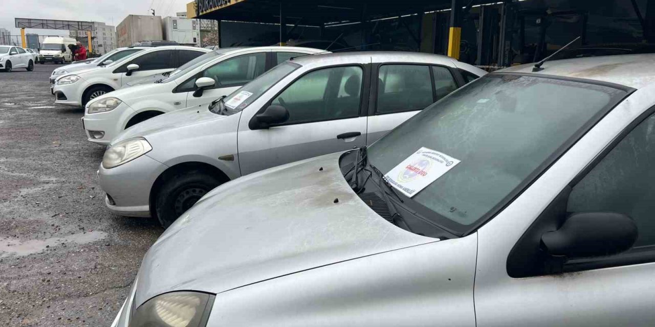 Çaldıkları araçları change yapıp GPS yerleştirerek tekrar tekrar çalan çete çökertildi