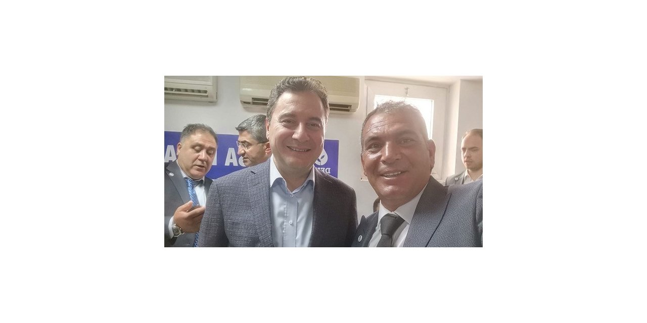 Eski Bakan Kavaf’ın Manisa’dan aday gösterilmesi istifaları beraberinde getirdi
